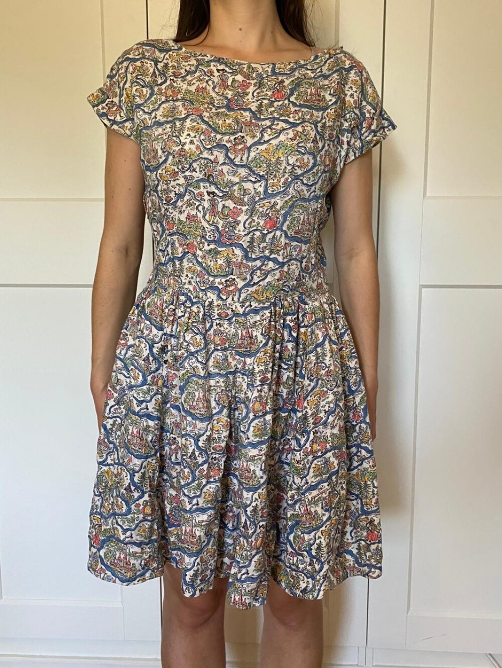 Vintage / Antique Thick Fabric Novelty Print Dress